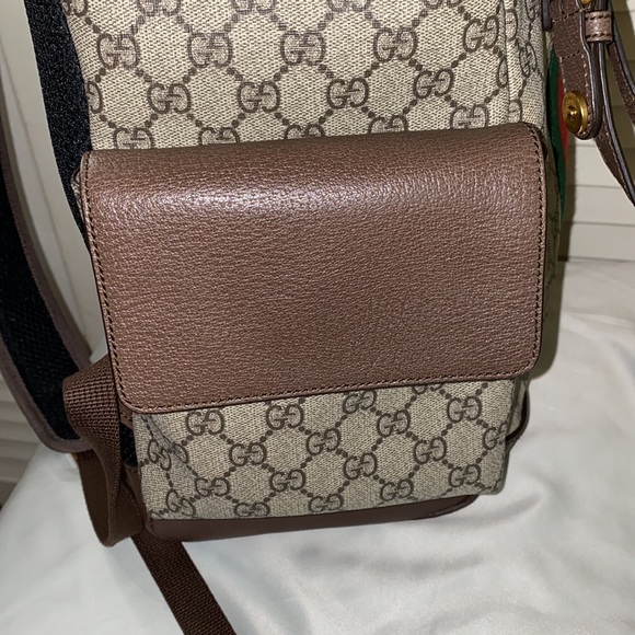 GUCCI Ophidia GG Medium Backpackβ¦π - Picture 5 of 16